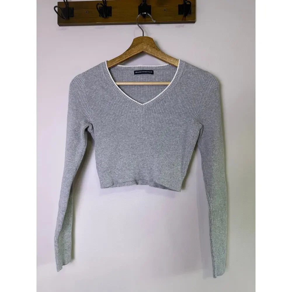 Brandy Melville Ribbed Gray V Neck Crop Top Long Sleeve Fitted OS